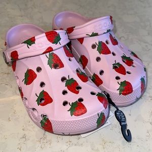 New Pink Strawberry Crocs women’s size 6